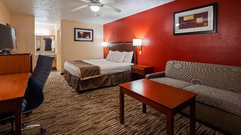 キングサイズベッドのスタンダードルーム, Best Western Executive Inn