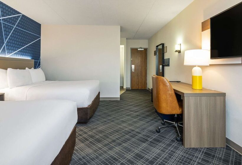带2个双人床的标准工作室, Comfort Inn & Suites