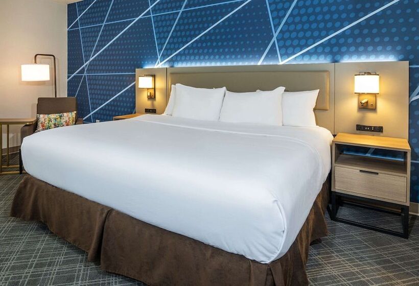 جناح, Comfort Inn & Suites