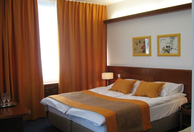 اتاق استاندارد, Garni Hotel Azul