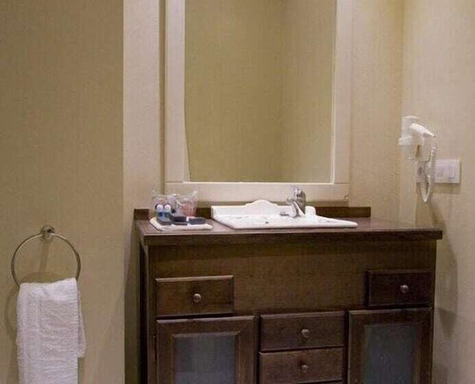 Номер Стандарт, Hospederia La Querencia