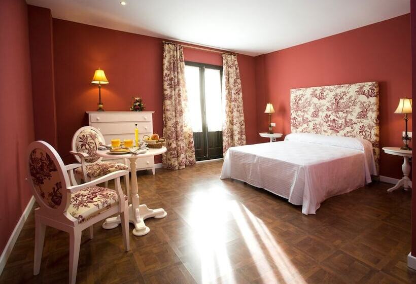 Номер Стандарт, Hospederia La Querencia