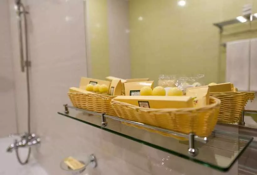 デラックスルーム, Kaluga Plaza