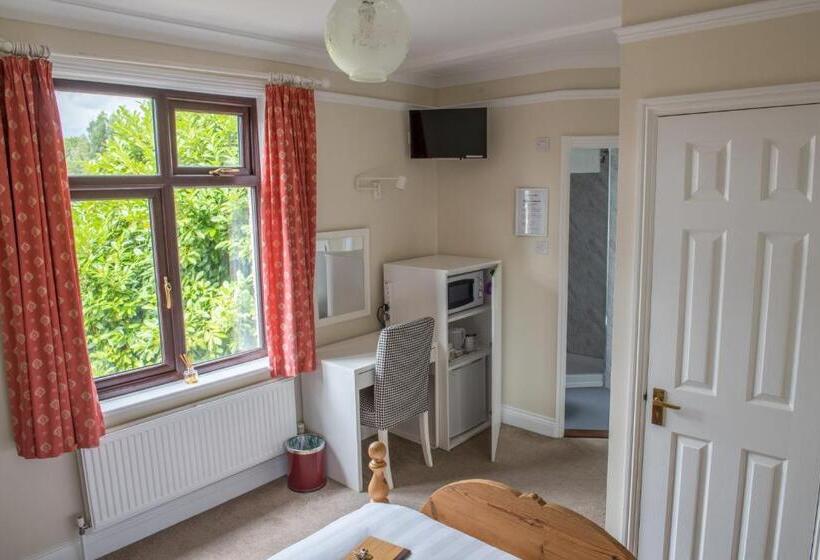 غرفة قياسية, Toothbrush Rooms At Lattice Lodge   Guest Kitchen & Ev Recharging