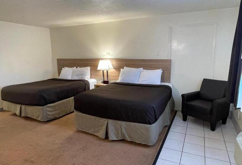 جناح, Newport Coast Inn