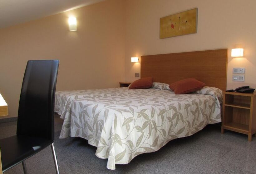 标准间, Palacio De Asturias