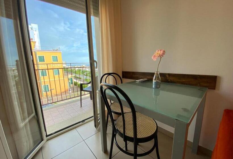 شقة غرفة نوم واحدة مزودة بشُرفة, Residence Roxy