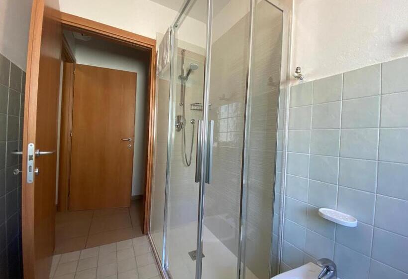 شقة غرفة واحدة, Residence Roxy