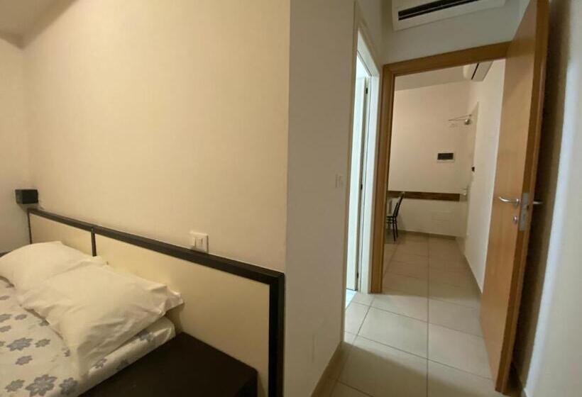 شقة غرفة واحدة, Residence Roxy