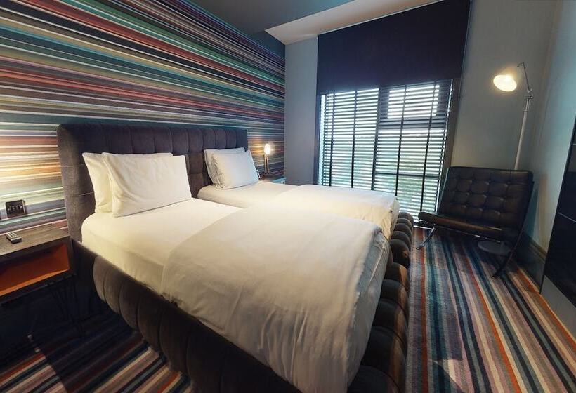 Номер Стандарт, Village Hotel Farnborough