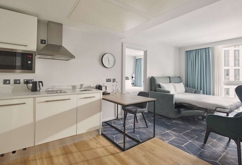 Люкс, Hyatt House London Stratford