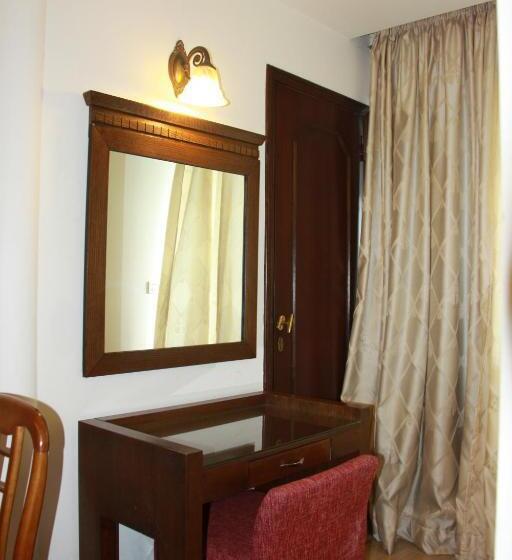 اتاق لوکس, Lamedina Hotel & Resort