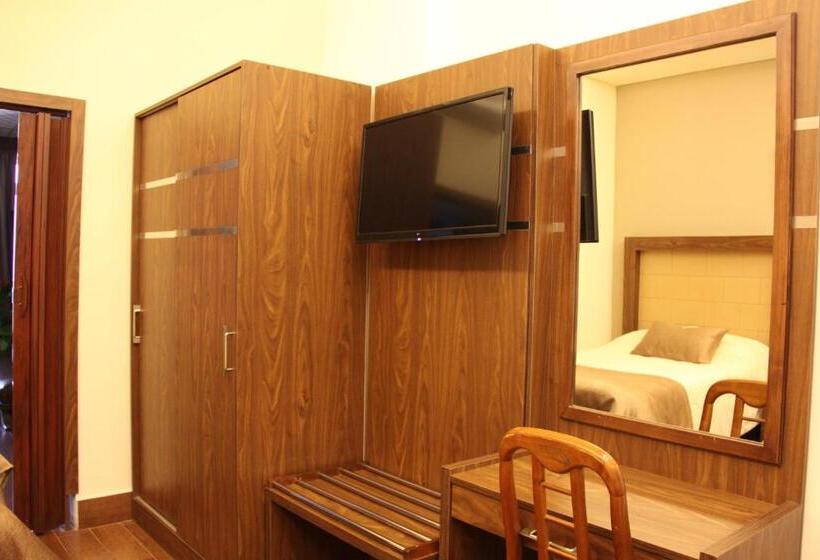 سوییت, Lamedina Hotel & Resort