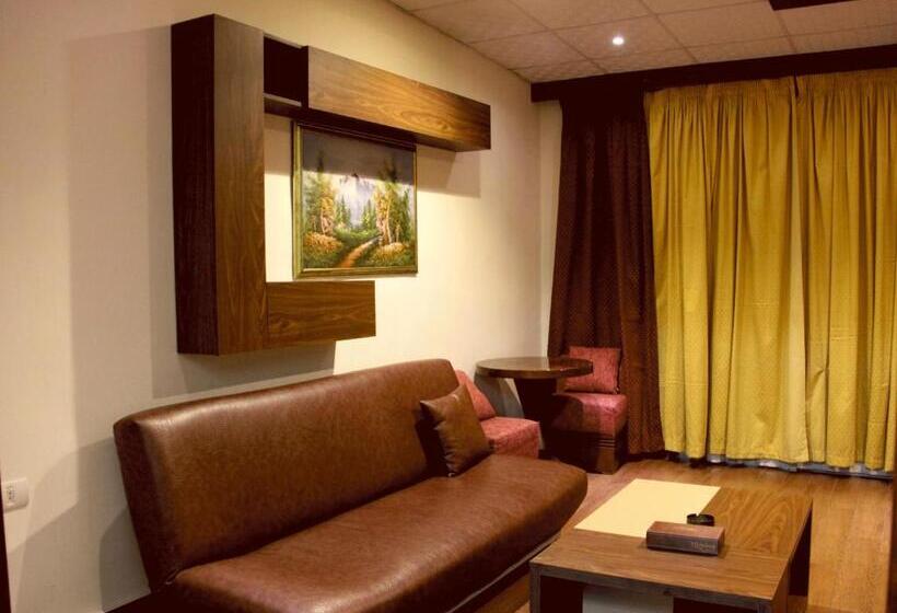 سوییت, Lamedina Hotel & Resort