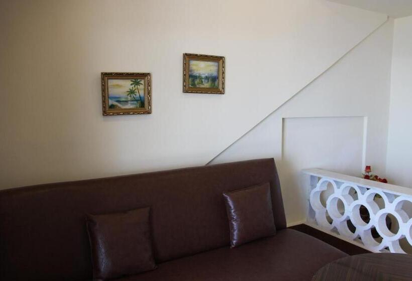 سوییت, Lamedina Hotel & Resort