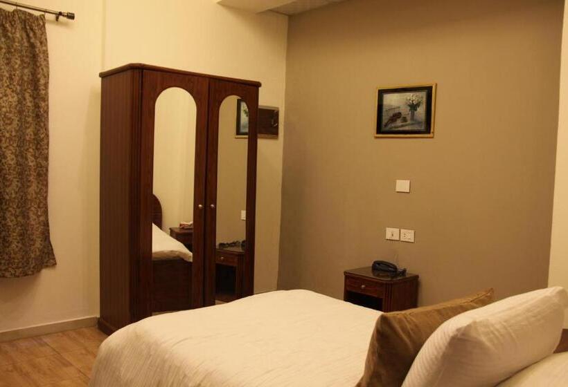 اتاق اکونومی یک تخته, Lamedina Hotel & Resort