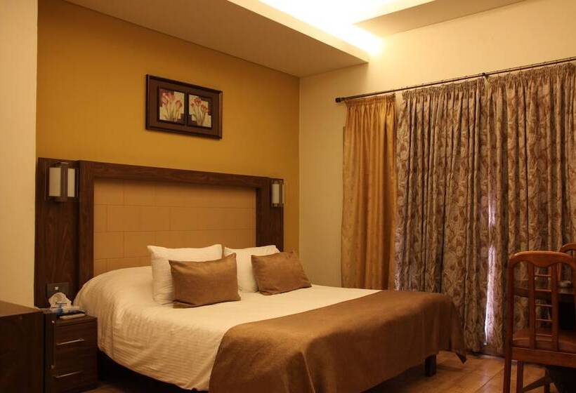 اتاق استاندارد یک نفره, Lamedina Hotel & Resort