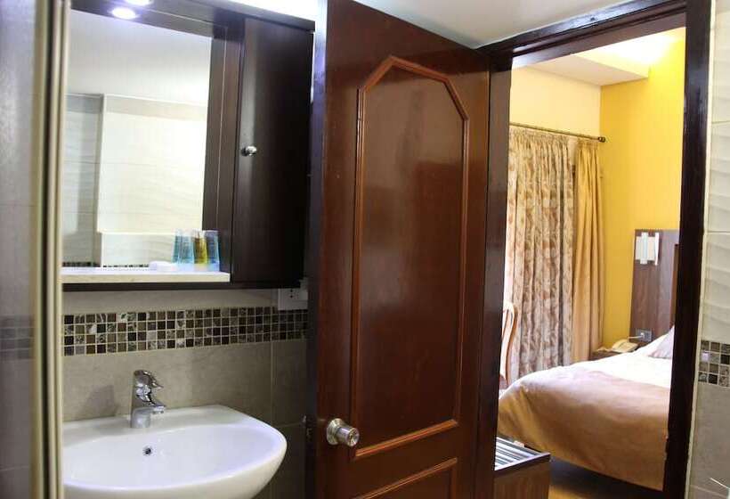 اتاق استاندارد یک نفره, Lamedina Hotel & Resort