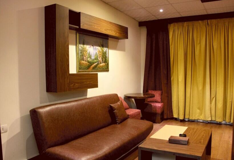 سوییت, Lamedina Hotel & Resort