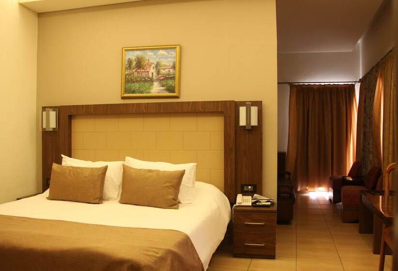 اتاق لوکس, Lamedina Hotel & Resort