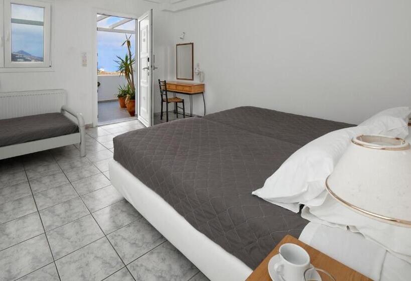 이코노미 룸, Milos Villas