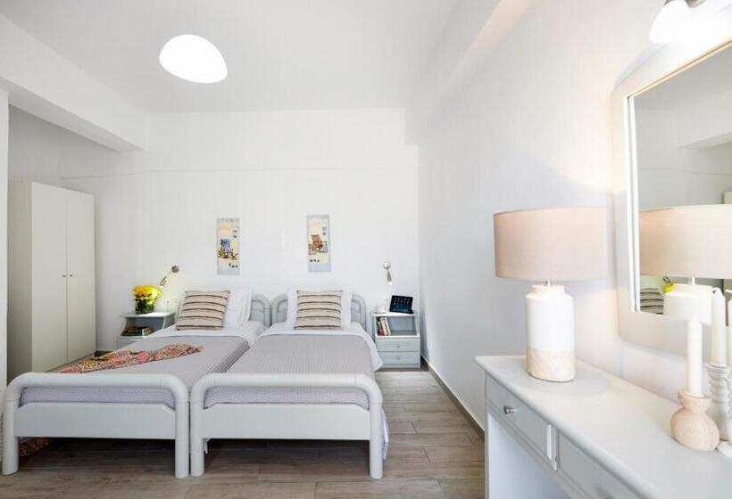 이코노미 룸, Milos Villas