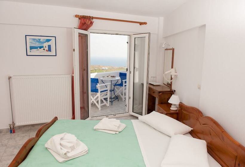 이코노미 룸, Milos Villas