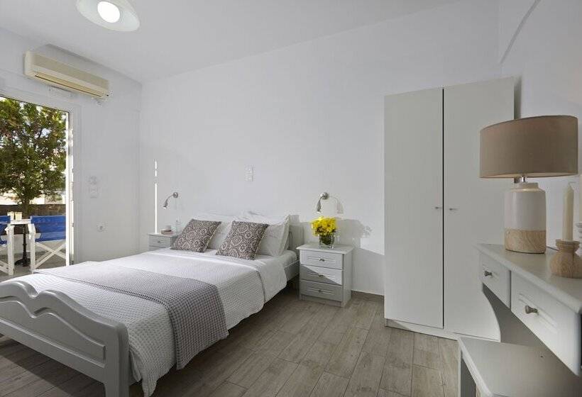 이코노미 룸, Milos Villas