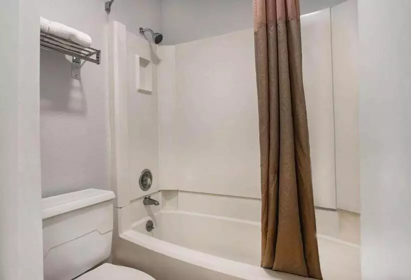 キングサイズベッドのスタンダードルーム, Motel 6gresham, Or  Portland