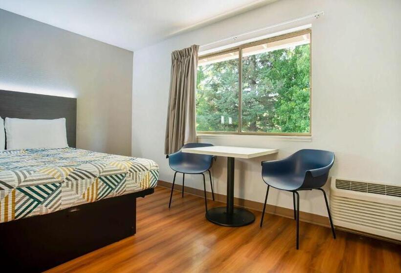 Standart Oda, Motel 6gresham, Or  Portland