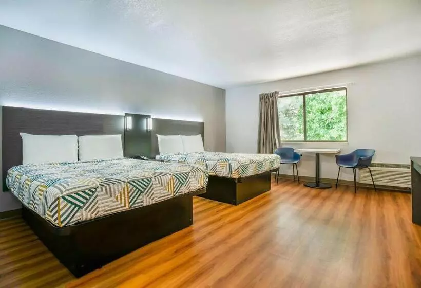 プレミアム４ベッドルーム, Motel 6gresham, Or  Portland