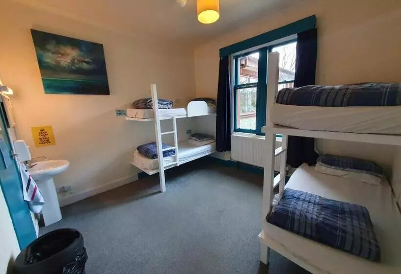 スタンダード４人部屋, Fort William Backpackers