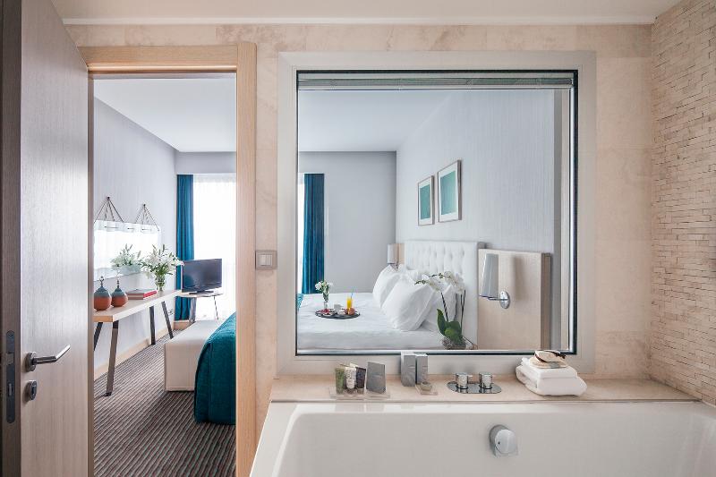 اتاق استاندارد با سرویس بهداشتی مشترک, Publove @ The White Ferry Victoria