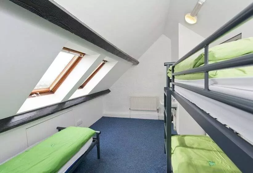 تختخواب در اتاق مشترک, Yha Bristol