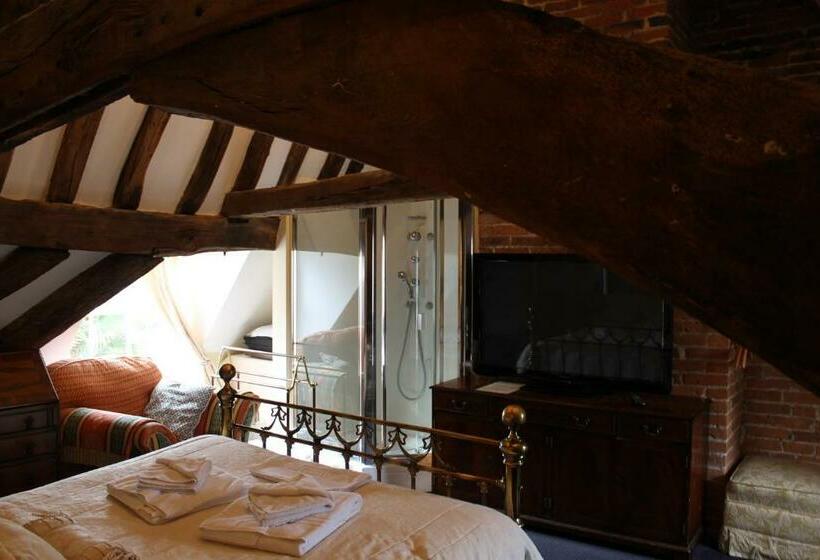 클래식 룸 킹 침대, Bail House