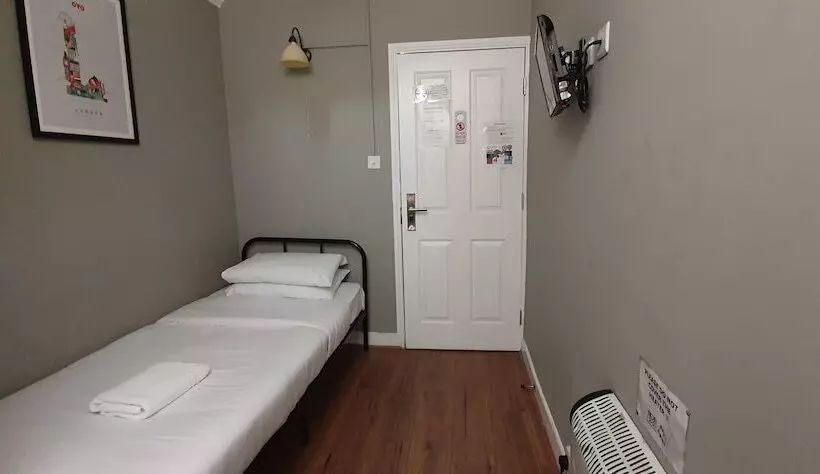 اتاق استاندارد یک تخته با سرویس بهداشتی مشترک, Ebury House