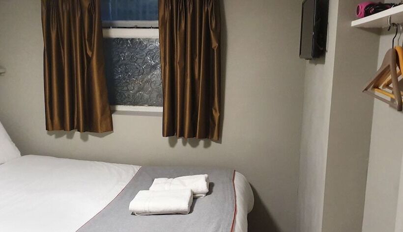 经济房, Ebury House