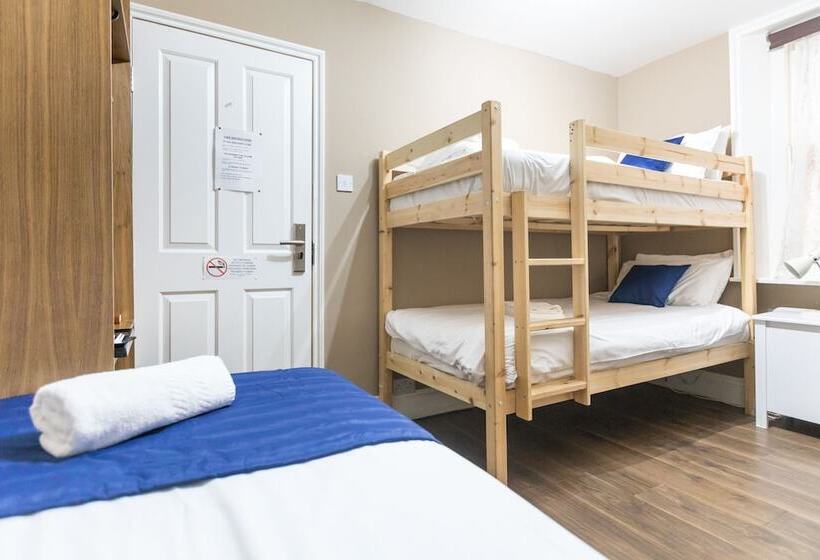 经济型三人房间, Ebury House