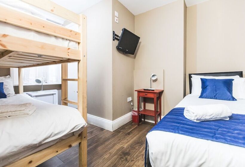 经济型三人房间, Ebury House