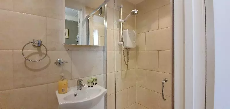 اتاق استاندارد چهار تخته, Ebury House
