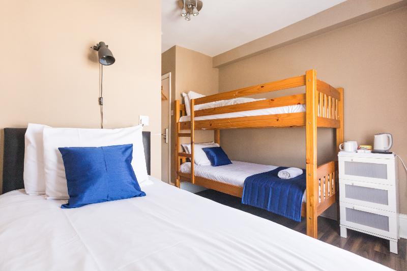 带铺位的标准三人间, Ebury House