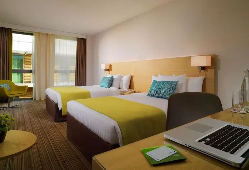 اتاق سوپریور با بالکن, Courtyard By Marriott Montpellier