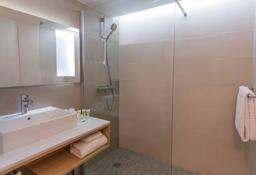 Люкс, Courtyard By Marriott Montpellier