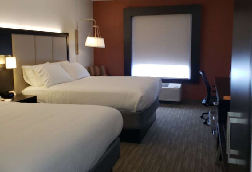 Suite, Holiday Inn Express Lake Okeechobee, An Ihg