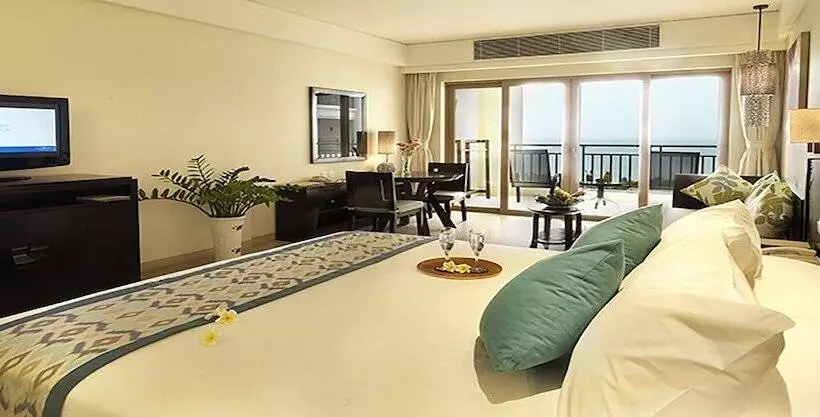 オーシャンビューのプレミアムルーム。, Howard Johnson Resort Sanya Bay
