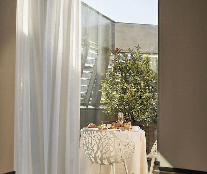 家庭间, Le Parchamp, A Tribute Portfolio Hotel, Paris Boulogne