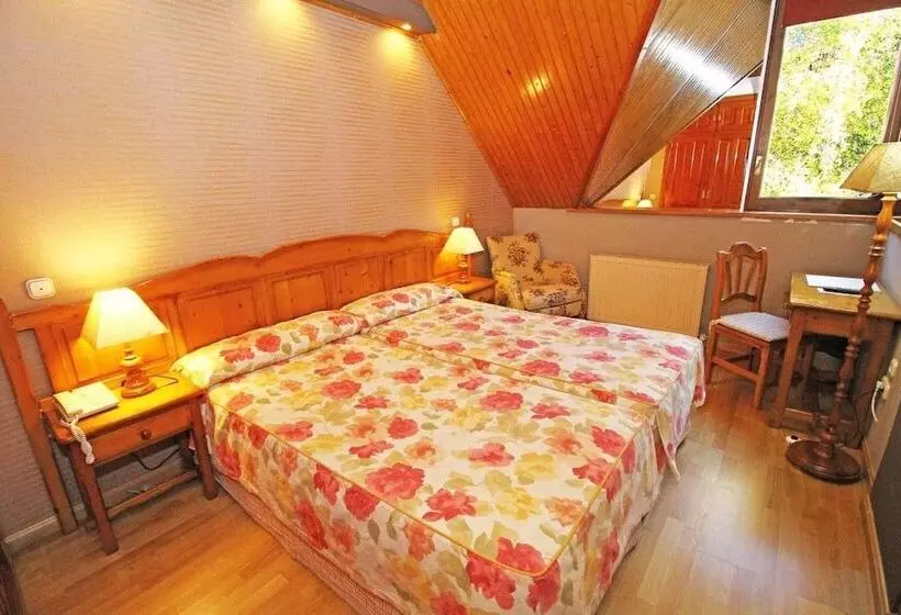 اتاق استاندارد با چشم‌انداز کوهستان, Sno Villa De Sallent 3