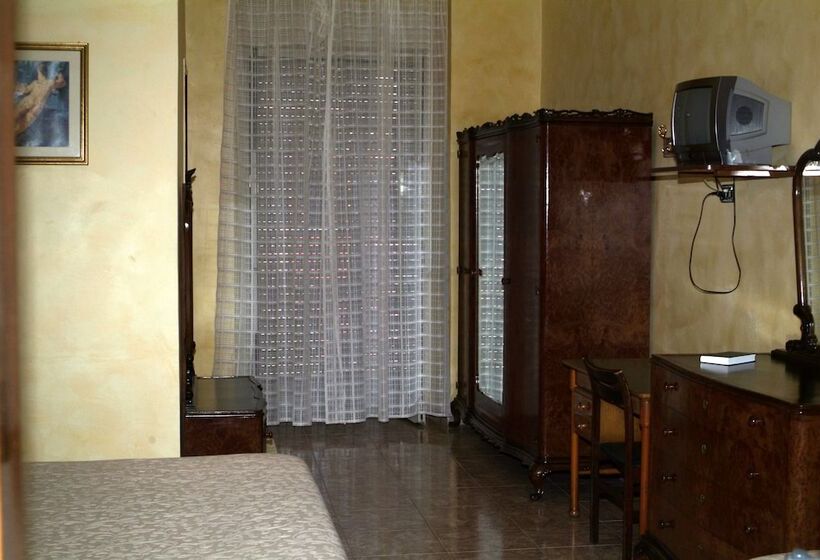 스탠다드 싱글 룸, Touring