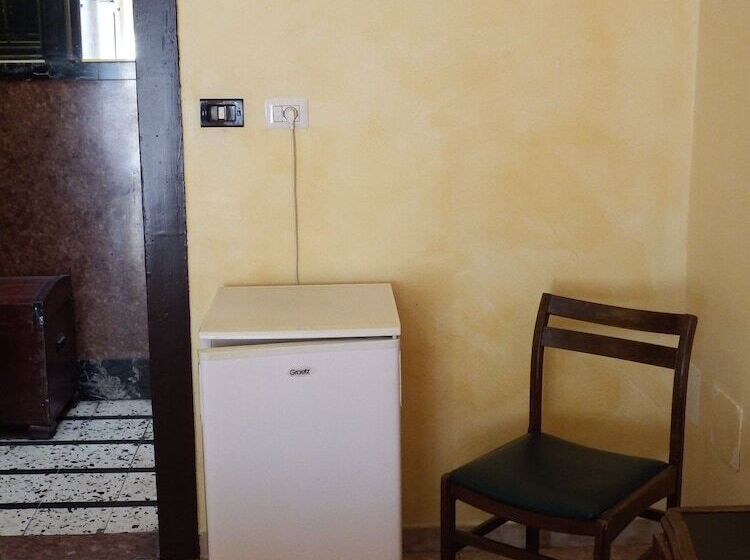 스탠다드 싱글 룸, Touring