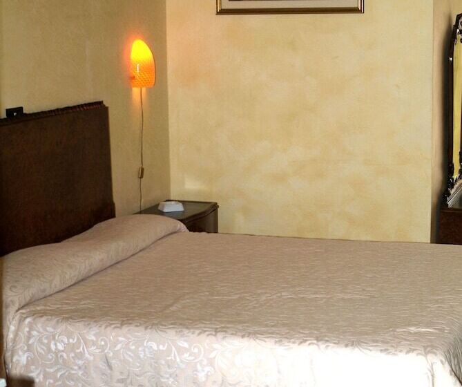 스탠다드 룸, Touring